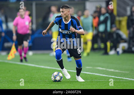 Mailand, Italien. 23 Okt, 2019. Sebastiano Esposito von FC Internazionale während der UEFA Champions League Spiel zwischen Inter Mailand und Borussia Dortmund im Stadio San Siro, Mailand, Italien am 23. Oktober 2019. Foto von Giuseppe Maffia. Credit: UK Sport Pics Ltd/Alamy leben Nachrichten Stockfoto