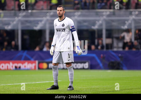 Millano, Italien. 23.Oktober 2019. Uefa Champions League Gruppe F. FC Internazionale vs Borussia Dortmund. Samir Handanovic des FC Internazionale. Stockfoto