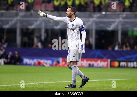 Millano, Italien. 23.Oktober 2019. Uefa Champions League Gruppe F. FC Internazionale vs Borussia Dortmund. Samir Handanovic des FC Internazionale. Stockfoto