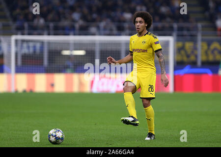 Millano, Italien. 23.Oktober 2019. Uefa Champions League Gruppe F. FC Internazionale vs Borussia Dortmund. Axel Witsel von Borussia Dortmund. Stockfoto