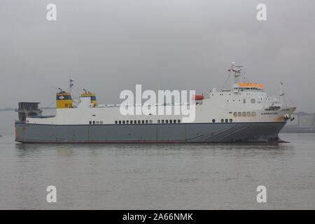 Clementine Fracht Fähre auf der Themse, wo Sie fährt regelmäßig bestimmte Routen zwischen Purfleet, Essex, und Zeebrugge. Stockfoto