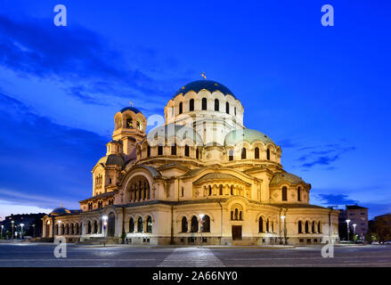 St. Alexander Nevsky Kathedrale bei Dämmerung, Sofia. Bulgarien Stockfoto