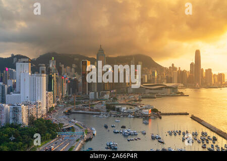 Hong Kong Island Skyline bei Sonnenuntergang, Hong Kong Stockfoto