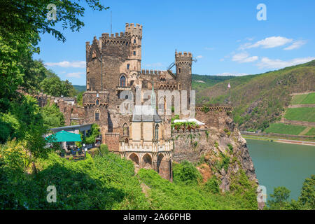 Rheinsteincastle mit Rhein in der Nähe von Bingen, Rhein, Rheinland-Pfalz, Deutschland Stockfoto