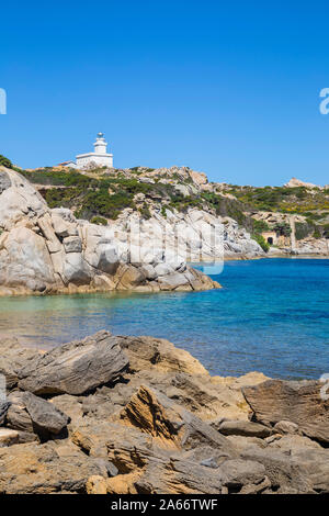 Italien, Sardinien, Santa Teresa Gallura, Leuchtturm am Capo Testa Stockfoto