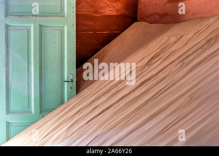 Innenraum der verlassenen Haus, Kolmanskuppe, Karas, Namibia Stockfoto