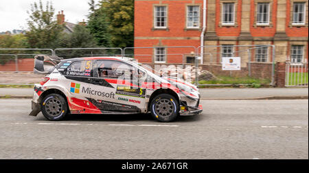 Auto 5, Driver Kris Meeke, Co-Driver Sebastian Marschall, Wales Rally GB in-zwischen den Stufen bei Newtown, Powys, Wales, Großbritannien Stockfoto