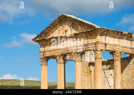 Tunesien Dougga Teboursouk, archäologische Stätte, das Capitol, ein römischer Tempel Stockfoto