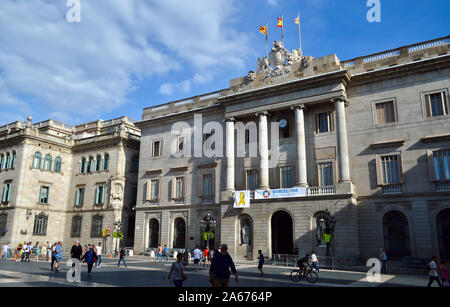 Das Rathaus an der Placa de Sant Jaume in Barcelona, Spanien Stockfoto