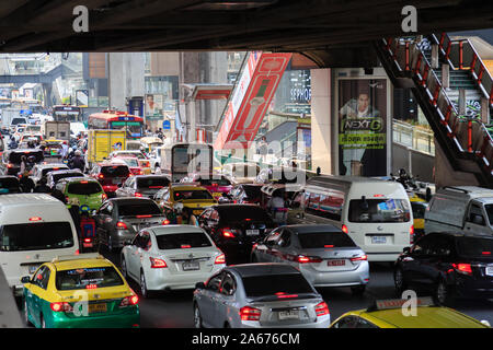 Bangkok, Thailand-02 APR 2018: Blick auf Bangkok Stau auf der Tageszeit Stockfoto