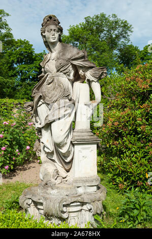 Skulptur in Gärten von Schloss Czocha, Woiwodschaft Niederschlesien, Polen Stockfoto