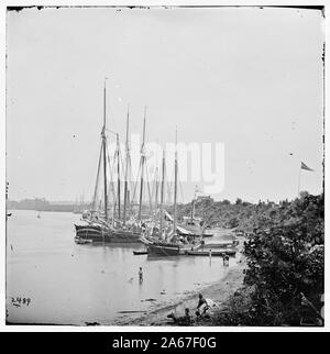 [White House Landing, Virginia. Blick auf Fluss, mit der Schiffe]; Foto aus der östlichen Kriegsschauplatz, die Halbinsel Kampagne, Mai-august 1862.; Stockfoto