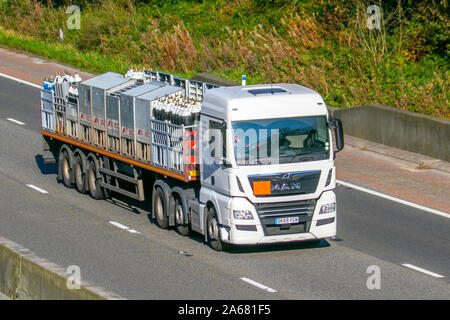 BOC Industriegase Speditions-Lkw, Lkw, Transport, Lastwagen, Cargo, MAN Diesel, Fahrzeug, Lieferung, den gewerblichen Verkehr, Industrie, Schottland supply chain Fracht, auf der M6 an der Lancaster, Großbritannien Stockfoto