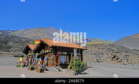 Silvestri Krater Souvenir Shop, den Ätna (Vulkan), Sizilien, Italien. Stockfoto