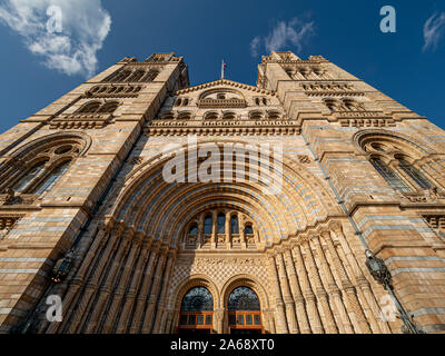 Natural History Museum Eingang, South Kensington, London, Großbritannien. Stockfoto