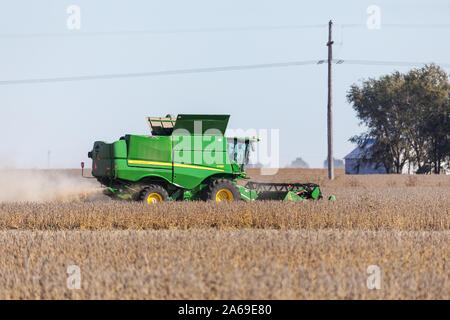 Soja Ernte in der Nähe von Roscoe, Iowa. Stockfoto