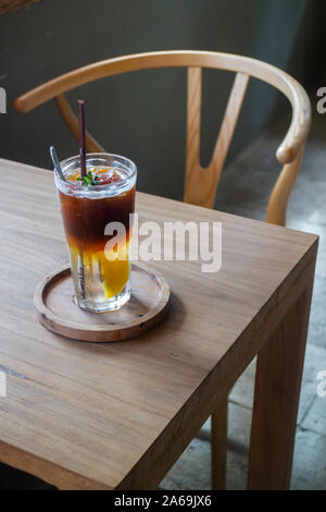 Signature Drink von Eistee pfirsich Kaffee schwarz, Foto Stockfoto