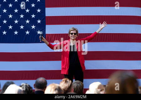 Hannover, United States. 24 Okt, 2019. Präsidentschaftskandidat Elizabeth Warren Kampagnen am Dartmouth College in Hanover. Credit: SOPA Images Limited/Alamy leben Nachrichten Stockfoto