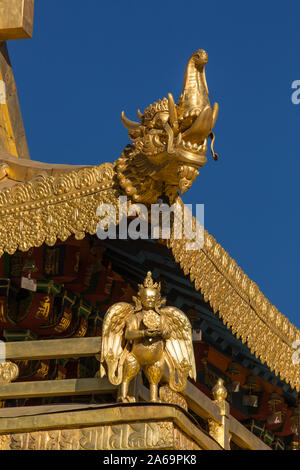 Der Jokhang Tempel wurde gegründet um 1652 N.CHR. Es ist der heiligste buddhistische Tempel in Tibet und ist Teil der historischen Ensemble des Potala Pa Stockfoto