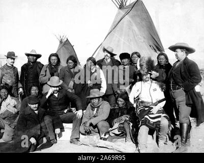 Indianerhäuptlinge und US-Beamte [at Pine Ridge, S.D. 1891 Stockfoto