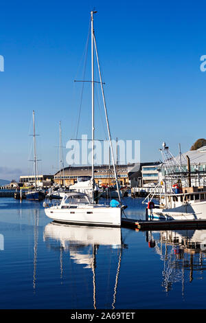 Hobart Australien/Ruhige am frühen Morgen Szene in Sullivans Cove, Hobart Tasmanien. Das Hobart Waterfront bietet eine lebendige Mischung aus kommerziellen und Vergnügen Stockfoto