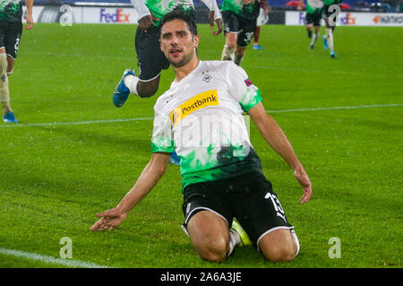 Roma, Italien. 24 Okt, 2019. Borussia Mönchengladbach Deutsche Stürmer Lars Stindl feiern goalduring der Europa League football Match AS Roma vs Borussia M Gladbach vom 23.Oktober 2019 im Olympischen Stadion (Foto von Antonio Balasco/Pacific Press) Quelle: Pacific Press Agency/Alamy leben Nachrichten Stockfoto