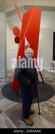 *** Januar 31, 2013, Foto *** Bildhauer, Maler und Grafiker Thema Karel Malich, einer der renommiertesten tschechischen Künstler der zweiten Hälfte des 20. Jahrhunderts, starb im Alter von 95 Jahren heute, am 24. Oktober 2019, Nikola Bukajova, von Zdenek Sklenar Galerie, vertreten Malich für viele Jahre, CTK mitgeteilt hat. Malich am besten bekannt sind seine farbenfrohen Pastelltönen und die Objekte, die er der Kabel in den frühen 1970er als eine Möglichkeit, Energie aufzunehmen, eine Frage, die er mit für die meisten seines künstlerischen Lebens behandelt. In seinen Werken, seiner inneren Erfahrung in der Nähe zu einem mystischen Gefühl seiner selbst und seiner Stockfoto