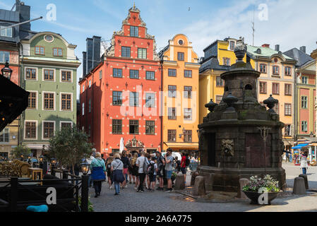 Gamla Stan Stockholm, Aussicht im Sommer der bunten Marktplatz (Stortorget) der Stockholmer Altstadt (Gamla Stan), Schweden. Stockfoto