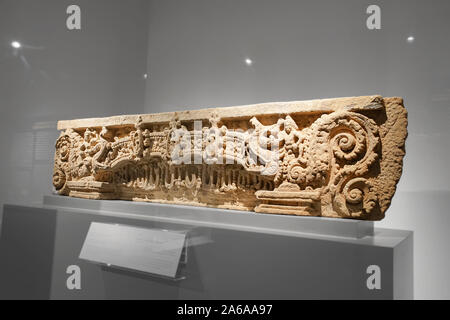 Khao Lak, Thailand - 26. August 2019: Sturz der Roten Khmer Kunst in Thailand 607-657 AD. in Khao Lak National Museum. Stockfoto