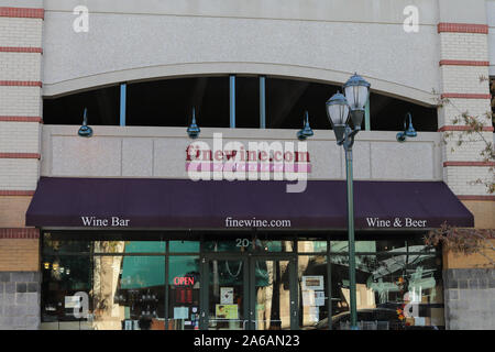 Gaithersburg, Maryland/USA - Oktober 18, 2019: Finewine.com main store Niederlassung in Gaithersburg, MD. Stockfoto