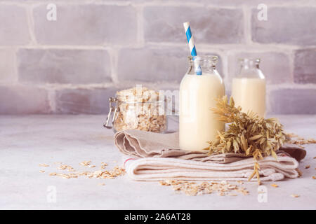 Hausgemachte vegan Hafermilch Stockfoto