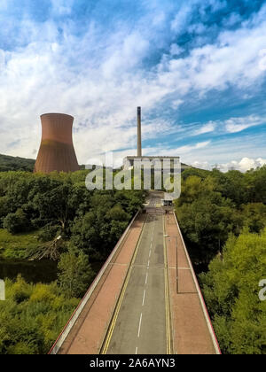 Eine der 2 Ironbridge Kohlekraftwerken auf dem Fluss Severn des weltberühmten Ironbridge in Shropshire gebaut, Industrie Revolution Stockfoto