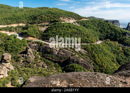 Sehenswürdigkeiten von Griechenland - Panorama der einzigartigen Meteora Felsen Stockfoto