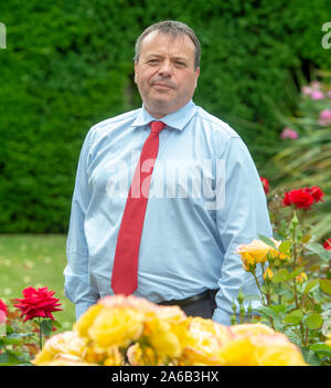 Arron Banken politische Spender, Unternehmer und Mitbegründer der lassen EU-Kampagne in seinem Haus in der Nähe von Bristol. Er ist einer der größten Geber für die UK Independence Party und half Nigel Farage Kampagne für Großbritannien die EU zu verlassen. Stockfoto