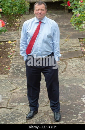 Arron Banken politische Spender, Unternehmer und Mitbegründer der lassen EU-Kampagne in seinem Haus in der Nähe von Bristol. Er ist einer der größten Geber für die UK Independence Party und half Nigel Farage Kampagne für Großbritannien die EU zu verlassen. Stockfoto