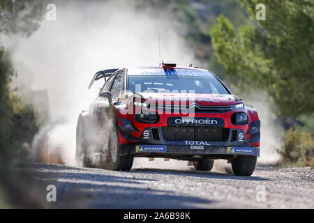 Salou, Katalonien, Spanien. 25 Okt, 2019. World Rally Championship, Spanien Rallye, Gandesa 2 Stadium; CITROEN TOTAL WRT Fahrer Sebastien Ogier und Co - Treiber Julien INGRASSIA in Ihrem CITROEN C3 WRC-redaktionelle Verwendung Credit: Aktion plus Sport/Alamy leben Nachrichten Stockfoto