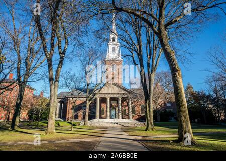 Die Gedächtniskirche in Harvard Yard von der Harvard University, Cambridge, Boston, USA Stockfoto