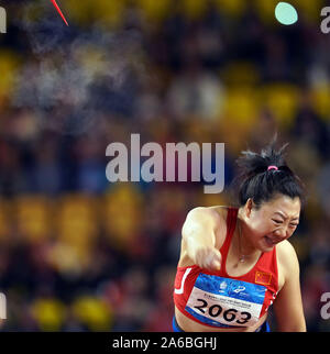 Wuhan, China. 25 Okt, 2019. Zhang Li von China konkurriert beim Speerwerfen der Frauen werfen Finale der Leichtathletik am 7. CISM Military World Games in Wuhan, der Hauptstadt von China, Okt. 25, 2019. Credit: Jin Liangkuai/Xinhua/Alamy leben Nachrichten Stockfoto