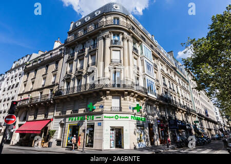 Er Kreuzung der Rue de Grenelle und Avenue Bosquet, Paris Stockfoto