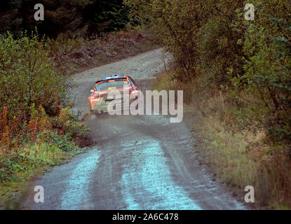 Auto 22, Fahrer Mads Ostberg, Co-Driver Torstein Eriksen, Wales Rally GB, Tag drei, Brenig Wald Bühne Stockfoto