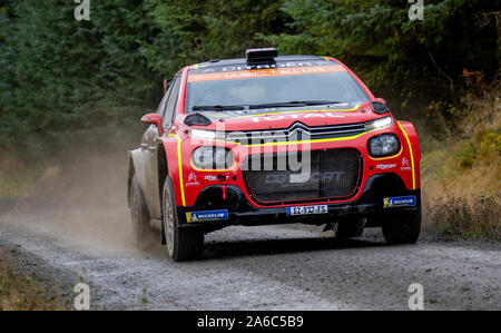 Auto 22, Fahrer Mads Ostberg, Co-Driver Torstein Eriksen, Wales Rally GB, Tag drei, Brenig Wald Bühne Stockfoto