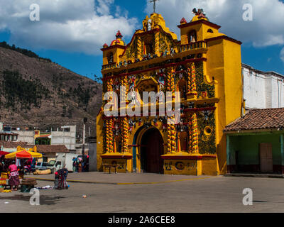 Die Kirche von San Andrés Xecul, Guatemala Stockfoto