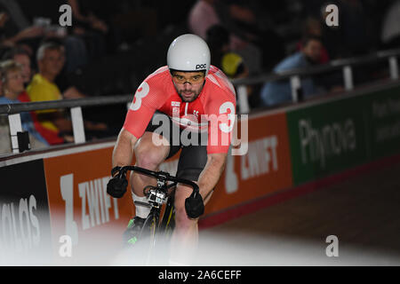 London, Großbritannien. 25 Okt, 2019. Eoin Mullen von Irekand in Männer 200 m TT bei Tag 4 der sechs Tage London 2019 Fliegen bei Lee Valley VeloPark am Freitag, Oktober 25, 2019 in London, Vereinigtes Königreich. Credit: Taka Wu/Alamy leben Nachrichten Stockfoto