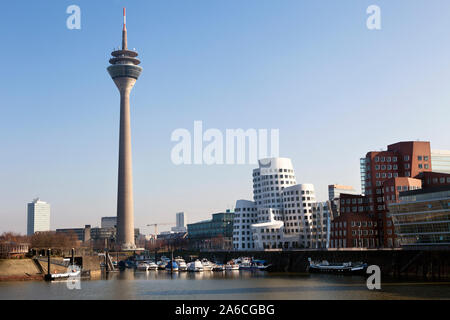 Der Neue Zollhof im Medienhafen in Düsseldorf, Stadt, Nordrhein-Westfalen, Deutschland Stockfoto