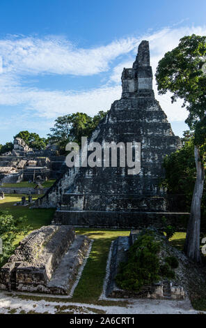 Tempel I oder Tempel der Großen Jaguar, Nationalpark Tikal, Guatemala. Ein UNESCO Weltkulturerbe. Stockfoto