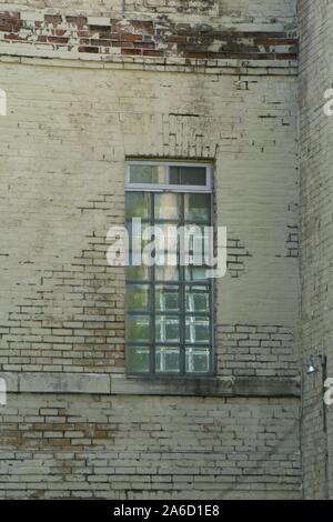 Kirkbride Gebäude, Fergus Falls State Hospital, ehemaligen Irrenanstalt, jetzt leer, USA National Register der Historischen Stätten, Fergus Falls, Minnesota. Stockfoto