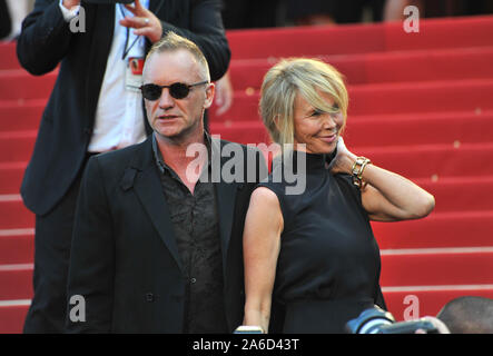 CANNES, Frankreich. 26. Mai 2012: Sting & Trudie Styler an der Galavorstellung von 'Mud' im Wettbewerb auf der 65th Festival de Cannes. © 2012 Paul Smith/Featureflash Stockfoto