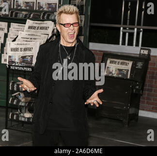 Los Angeles, CA - 24. Oktober 2019: Billy Idol kommt für die Premiere von Netflix" Der Ire' an TCL Chinese Theatre statt Stockfoto