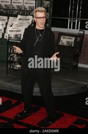 Los Angeles, CA - 24. Oktober 2019: Billy Idol kommt für die Premiere von Netflix" Der Ire' an TCL Chinese Theatre statt Stockfoto