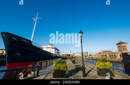 Fingal Edinburgh schwimmendes Hotel günstig im Dock, Leith Harbour, Edinburgh, Schottland, Großbritannien Stockfoto